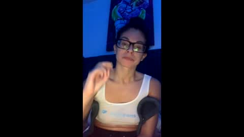 vixenblade online show from February 20, 2026, 6:26 am