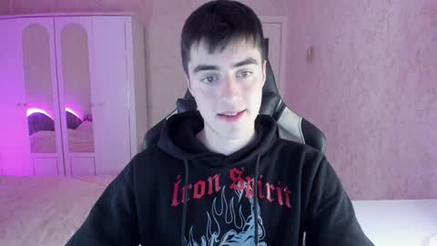 Snapshot of vlad1605 chatting on December 5, 2024, 12:41 am Martin online show from December 5, 2024, 12:41 am