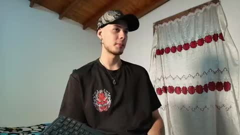 Snapshot of vlad__night chatting on May 22, 2026, 3:46 am Vlad online show from May 22, 2026, 3:46 am