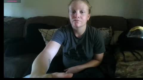 Snapshot of vladandval25 chatting on September 9, 2025, 7:35 pm vladandval25 online show from September 9, 2025, 7:35 pm