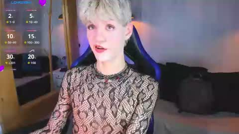 Snapshot of vladhellsing4 chatting on June 26, 2026, 2:43 pm Vlad online show from June 26, 2026, 2:43 pm