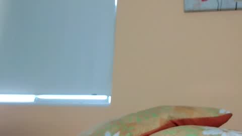 Snapshot of vodka_and_lemonade chatting on October 21, 2025, 9:04 pm vodka girl online show from October 21, 2025, 9:04 pm