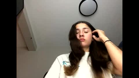 Snapshot of volentic chatting on November 10, 2025, 12:37 pm volentic online show from November 10, 2025, 12:37 pm