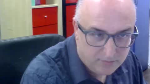 volpi72 online show from November 17, 2025, 6:35 pm