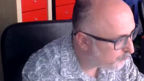 Snapshot of volpi72 chatting on May 26, 2026, 11:28 am volpi72 online show from May 26, 2026, 11:28 am
