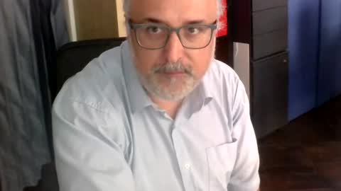 Snapshot of volpi72 chatting on July 16, 2026, 12:33 pm volpi72 online show from July 16, 2026, 12:33 pm