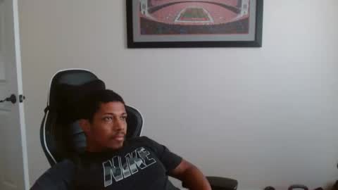 Snapshot of volumebbc chatting on December 16, 2025, 4:12 pm AlwaysAvibe online show from December 16, 2025, 4:12 pm