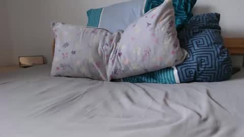 Snapshot of volvic_0904 chatting on March 8, 2026, 8:40 am volvic_0904 online show from March 8, 2026, 8:40 am