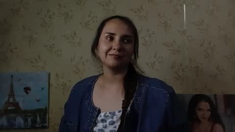 voulezvous_angel online show from May 4, 2026, 6:59 pm