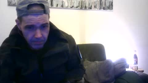 voyeuredeluxe online show from February 20, 2026, 11:49 pm