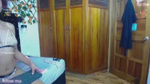 vsamanthaper2 online show from March 6, 2026, 9:11 pm