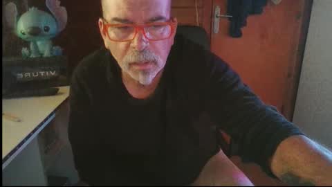 Snapshot of vuda77 chatting on October 5, 2025, 5:50 am oscar online show from October 5, 2025, 5:50 am