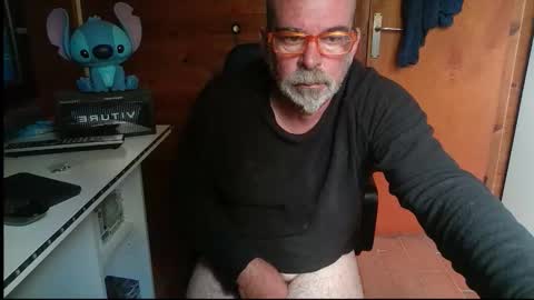 Snapshot of vuda77 chatting on October 18, 2025, 12:17 pm oscar online show from October 18, 2025, 12:17 pm