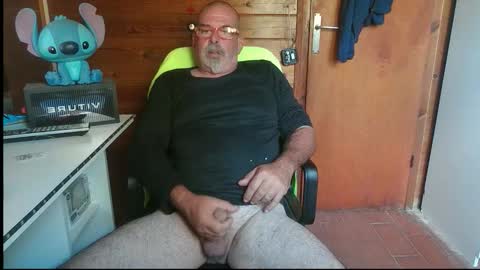 Snapshot of vuda77 chatting on October 26, 2025, 1:28 pm oscar online show from October 26, 2025, 1:28 pm