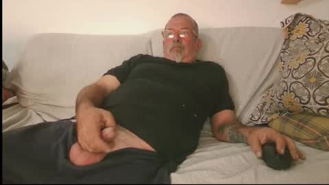 Snapshot of vuda77 chatting on November 24, 2025, 7:35 pm oscar online show from November 24, 2025, 7:35 pm