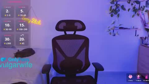 Snapshot of vulgar_wife chatting on October 24, 2025, 10:50 pm Vikky online show from October 24, 2025, 10:50 pm