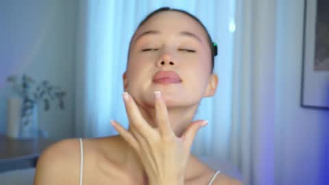 Ethal - thank you for thumb up online show from April 28, 2026, 1:48 am