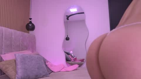 Snapshot of vvioleta_ chatting on June 9, 2026, 3:18 am Violeta online show from June 9, 2026, 3:18 am