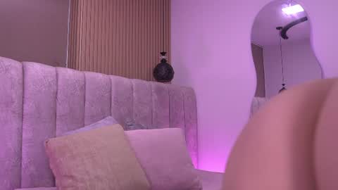 Violeta online show from July 3, 2026, 3:13 am