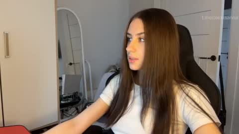 Arina online show from April 27, 2026, 8:12 am