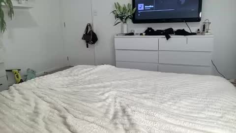 Snapshot of waifusummerr chatting on June 9, 2026, 2:45 am Summer online show from June 9, 2026, 2:45 am