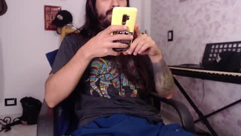 Snapshot of wake_and_bakee chatting on July 2, 2026, 3:23 am John online show from July 2, 2026, 3:23 am