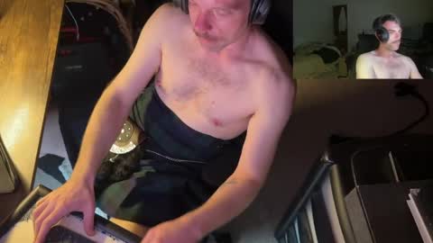 Snapshot of wallace_mcschlong chatting on May 31, 2026, 9:16 pm Wallace McSchlong online show from May 31, 2026, 9:16 pm