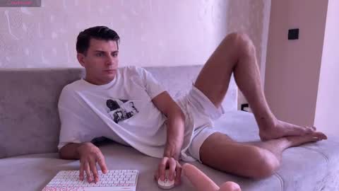 Snapshot of walt_enjoy chatting on May 20, 2026, 8:31 am Walt Enjoy online show from May 20, 2026, 8:31 am