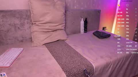 Snapshot of walt_enjoy chatting on June 21, 2026, 8:11 pm Walt Enjoy online show from June 21, 2026, 8:11 pm