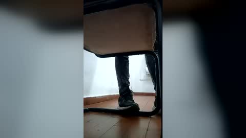 Snapshot of waltherfeet_ chatting on June 25, 2026, 2:43 pm WaltherFeet online show from June 25, 2026, 2:43 pm