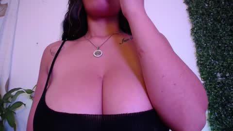 Wanda online show from March 9, 2025, 1:26 pm