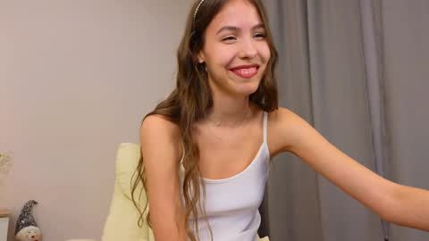 Snapshot of wanda_robinson chatting on December 26, 2024, 7:16 pm Wendy. Hello Honeys Ill see you 2nd 5th 7th this week love you3 online show from December 26, 2024, 7:16 pm