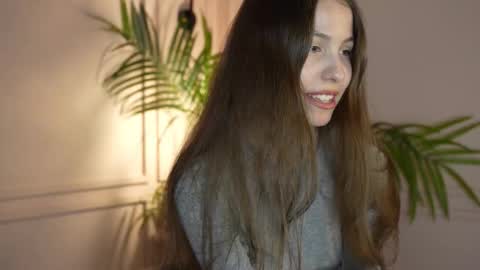 Snapshot of wanda_robinson chatting on December 1, 2025, 12:32 pm Wendy. Hello Honeys Ill see you 2nd 5th 7th this week love you3 online show from December 1, 2025, 12:32 pm