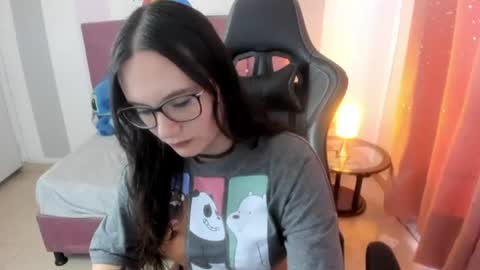 Snapshot of wanda_sg chatting on July 4, 2026, 8:04 pm Alexandra online show from July 4, 2026, 8:04 pm