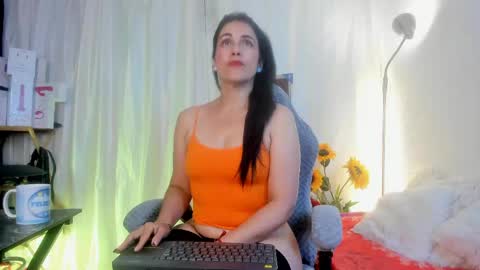 Snapshot of wanda_walton chatting on May 9, 2026, 1:49 pm Wanda online show from May 9, 2026, 1:49 pm