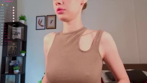 Snapshot of wandaalsbrook chatting on September 26, 2025, 11:31 pm Emi online show from September 26, 2025, 11:31 pm