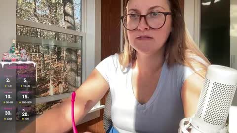 Snapshot of wanderlustjade chatting on December 12, 2024, 3:59 pm Jade Adonis online show from December 12, 2024, 3:59 pm