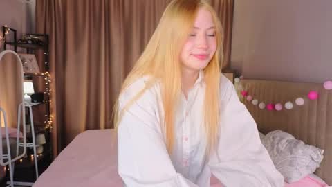 Snapshot of wanetahettrick chatting on May 29, 2026, 6:17 pm Amelia online show from May 29, 2026, 6:17 pm