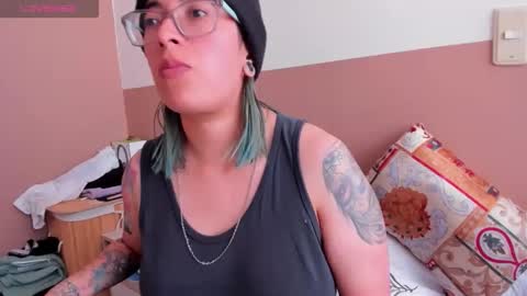 Waningrose  Lu online show from October 20, 2025, 4:07 pm