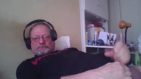 Tibo Love online show from February 9, 2026, 7:56 am