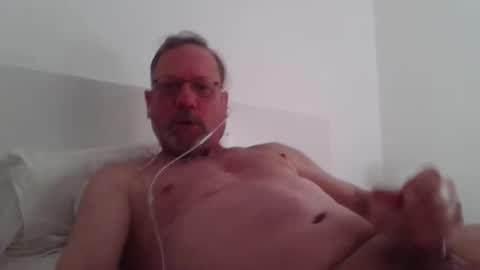 Snapshot of wanky357 chatting on April 27, 2026, 8:23 am Tibo Love online show from April 27, 2026, 8:23 am