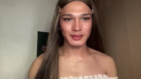 Snapshot of wanna_bewithyouxxx chatting on May 8, 2026, 9:03 am LIZA online show from May 8, 2026, 9:03 am