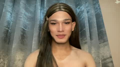 Snapshot of wanna_bewithyouxxx chatting on July 1, 2026, 2:40 pm LIZA online show from July 1, 2026, 2:40 pm