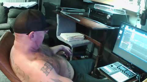 inittogetitin online show from February 23, 2026, 7:39 am