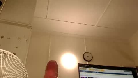 Snapshot of wantsum2night chatting on December 2, 2025, 4:29 am wants online show from December 2, 2025, 4:29 am