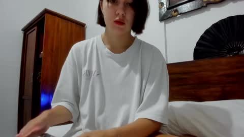 Snapshot of warm_june chatting on March 4, 2025, 8:46 am June online show from March 4, 2025, 8:46 am