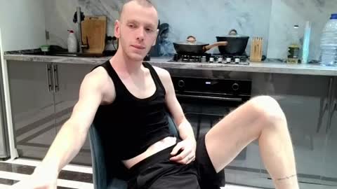 Snapshot of warmwhisp chatting on June 3, 2026, 6:57 pm ZID online show from June 3, 2026, 6:57 pm