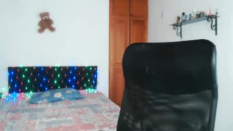 Snapshot of warrior_xena chatting on January 11, 2025, 9:25 pm warrior_xena online show from January 11, 2025, 9:25 pm