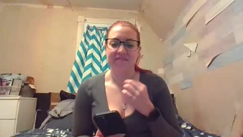 Snapshot of warwhore24 chatting on December 27, 2024, 10:37 pm warwhore24 online show from December 27, 2024, 10:37 pm