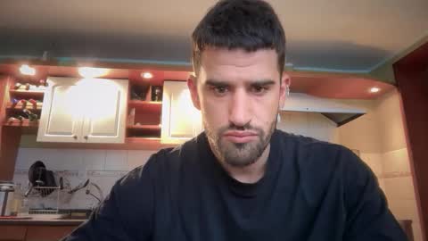 wearetwo online show from December 16, 2025, 10:37 pm